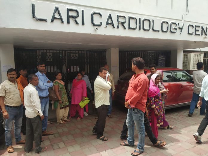 100 people attacked hospital after patient Saira Bano died of a heart attack