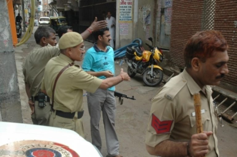 Indian Mujahideen threatens to blow up Bareilly railway station if Kanwariyas pass through Muslim areas