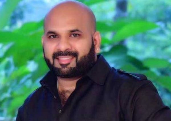 Binoy skips DNA test, appears in Oshiwara police station as per court order