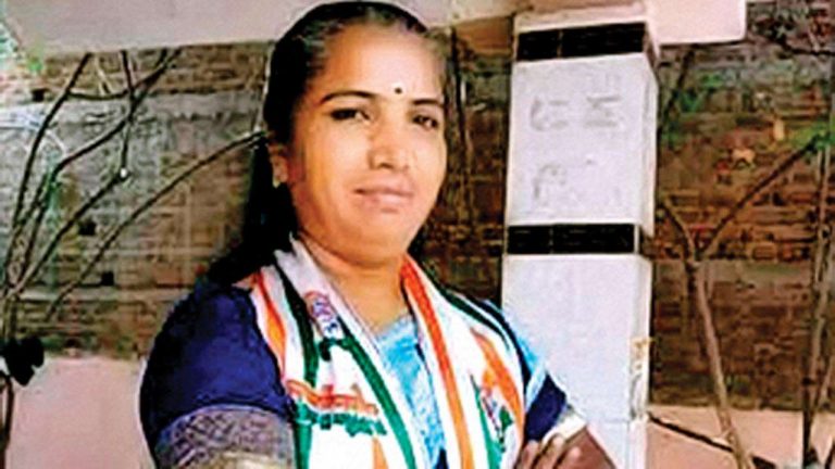 Gujarat Congress MLA wants unmarried girls to stop using mobile phones, supports ban on intercaste marriages