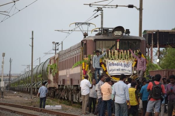 As the first water-train arrives in Chennai, politicians make it wait for photo-ops and ribbon cutting