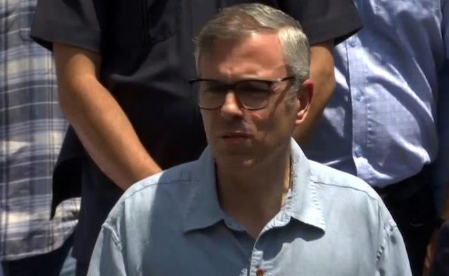 Panic stricken Kashmir politicians continue to claim cluelessness, Governor Malik assures increased troop movement is in response of terror threat