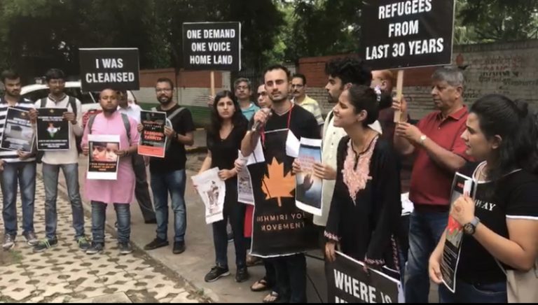 The Telegraph wrongly identifies pro-Kashmir integration activists as those protesting against abrogation of Article 370