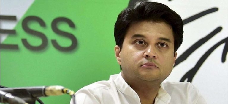 ‘Liberals’ troll Jyotiraditya Scindia for daring to go against the party stand to root for India on Article 370