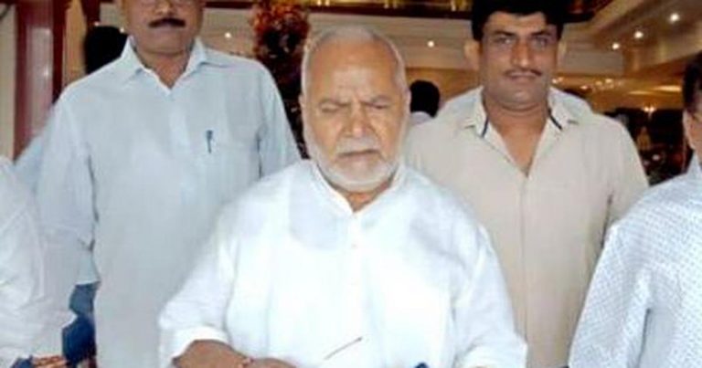 Self-proclaimed ‘historians’ share 2018 report on rape accused Swami Chinmayanand to imply he is let off in the current rape case