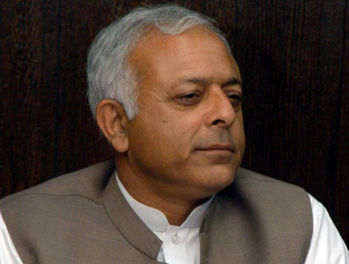 Pakistan's aviation minister Ghulam Sarwar khan stopped at Islamabad International Airport for not carrying his passport