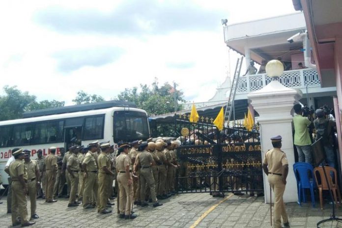 Kerala HC directs police to arrest Jacobites blocking the Piravom St Mary's Church