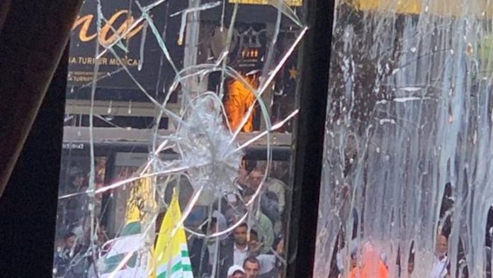 Anti-India protestors attacked Pok leaders sent by Imran Khan