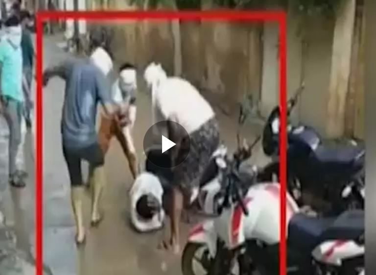 Madhya Pradesh: Journalist assaulted in broad daylight, alleges attack carried out at the behest of a Congress leader