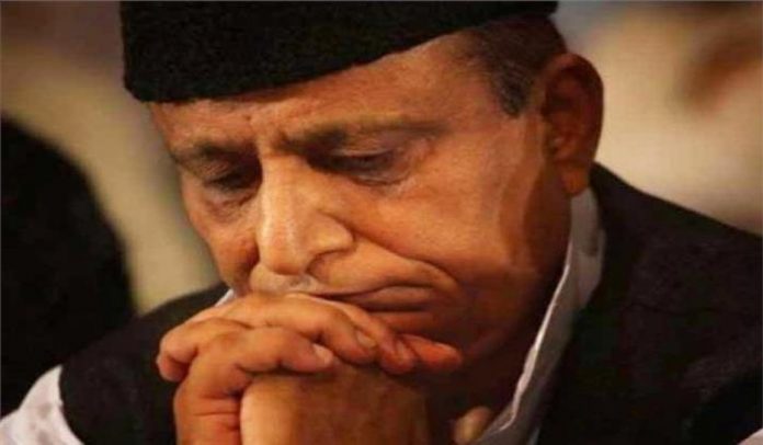 Samajwadi Party leader Azam Khan now booked for electricity theft