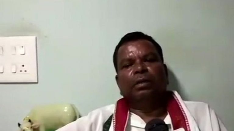 Hold the SPs and Collectors by their collar and become a ‘big Neta’ like me: Congress minister in Chhattisgarh tells schoolchildren