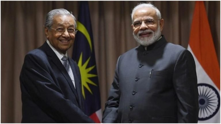 PM Modi raises the issue of extradition of Islamic preacher Zakir Naik with Malaysian Prime Minister Mahathir Mohamad