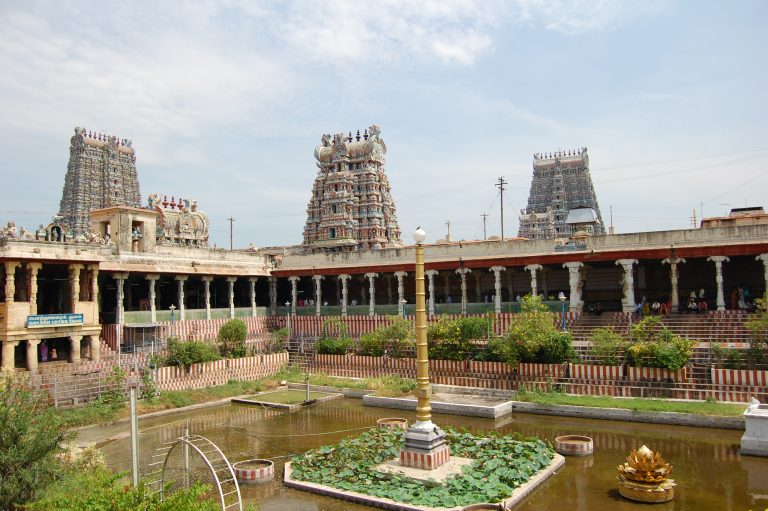 Despite being reprimanded by Madras HC, Tamil Nadu government set on giving away temple land to illegal squatters