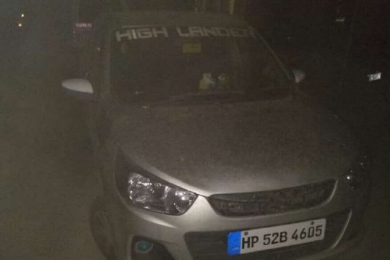 Delhi: Kidnapping attempt foiled as car gets stuck in traffic, criminals held within 7 minutes