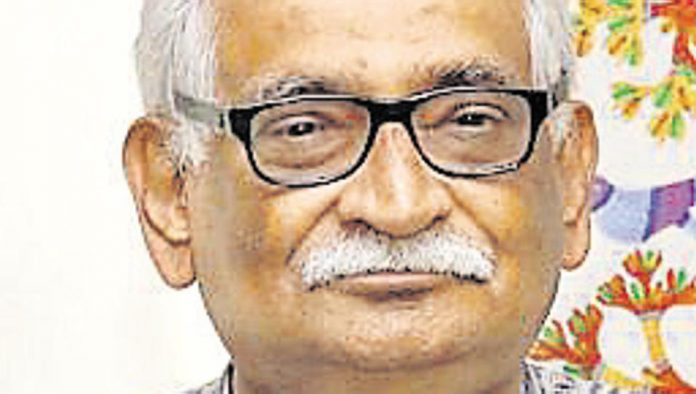 Rajeev Dhavan has a meltdown inside courtroom, tears up papers and maps presented as evidence