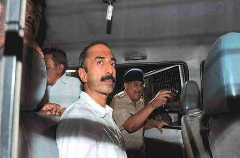 Tainted ex-cop Sanjiv Bhatt has ‘scant regard for the truth’, observes HC as it rejects his sentence suspension plea. Read full order