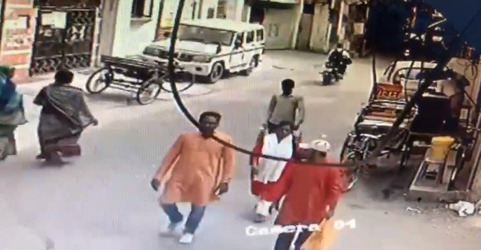 Kamlesh Tiwari case: Woman seen in CCTV footage identified as Shahnaz Bano, police rules out her involvement in murder
