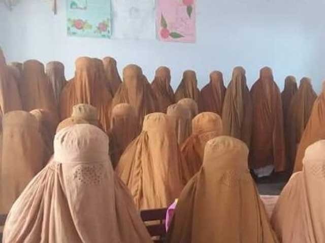 Pakistan: Imran Khan’s govt distributes full body veils to schoolgirls to ‘ensure their safety’