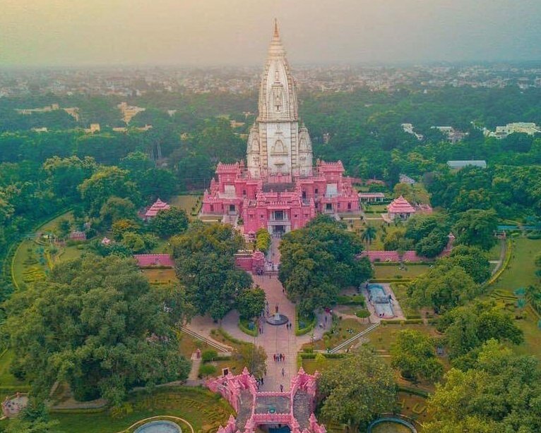 Do not try to paint BHU as another bigoted institution because of its name
