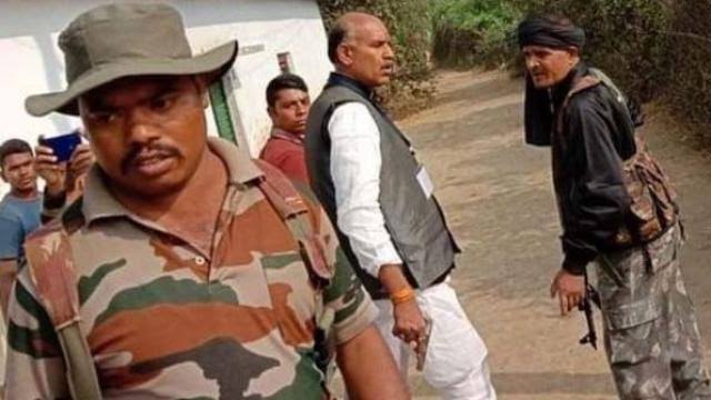 Watch: Jharkhand Congress candidate brandishes a gun during a fight between his and BJP candidate supporters