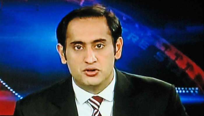 Rahul Kanwal of India Today bullies a BHU student during debate, refuses to let him speak