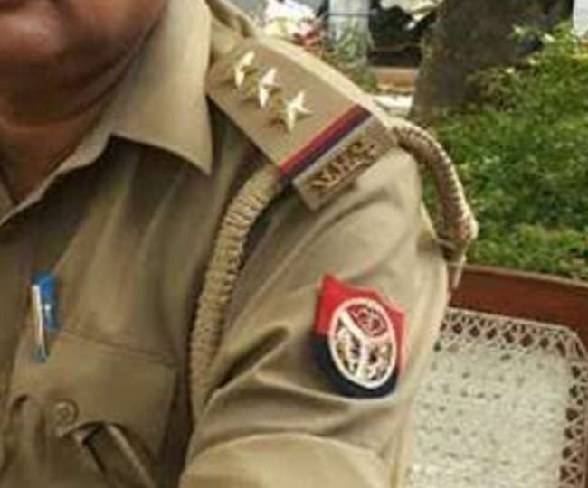 Lucknow lockdown: Crowd gathers to shout communal slogans from rooftops near Dargah, FIR against 18