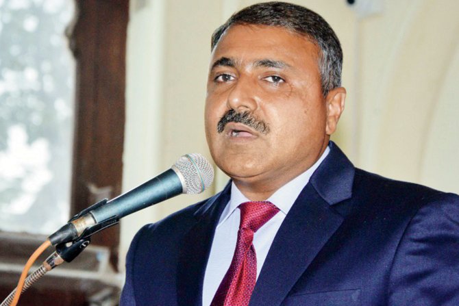 IPS officer, who was accused of favouring Muslim candidates, resigns to protest against Govt favouring non-Muslims in CAB