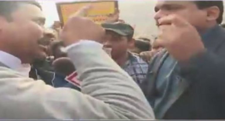Anti-CAA riots in Bihar: Police arrest Congress leader Ashutosh Sharma for instigating mob to assault journalist during Bihar bandh