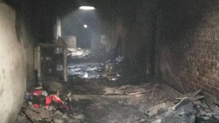 Anaj Mandi fire: Another fire breaks out in same building where a fire incident claimed 43 lives yesterday