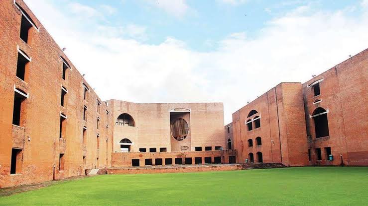Counter campaign in support of CAA and NRC launched in IIMA, similar voices of dissent rising on other IIMs