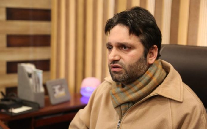 Imran Sheikh caught by the anti-corruption bureau in Jammu and Kashmir Bank fraud