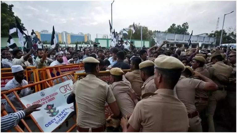 Anti-CAA protests: Sec 144 imposed in UP, Bangalore, Karnataka districts and parts of Delhi