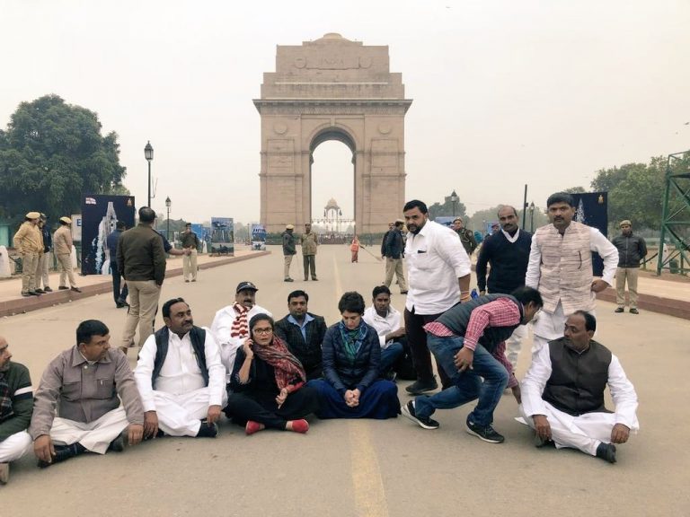 “Humare leaders kahan hai?”: Congress leader makes frantic calls as there was no crowd at Priyanka Gandhi’s ‘symbolic’ protest