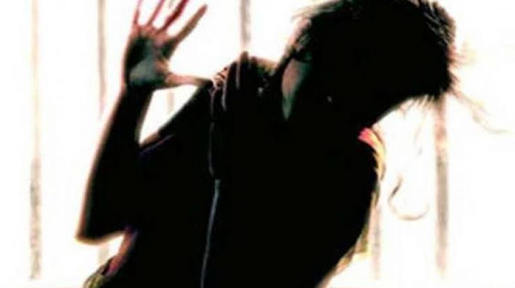 Burqa-clad unknown person throws acid on the face of a woman in Bihar’s Kaimur district