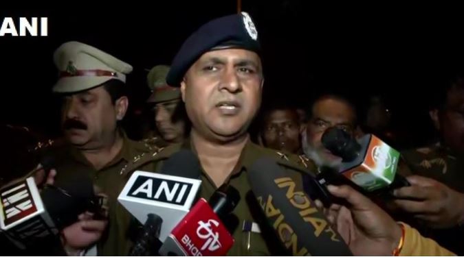 Take action against Anurag Thakur, Pravesh Singh and Kapil Mishra: Jamia Coordination Committee to Delhi Police