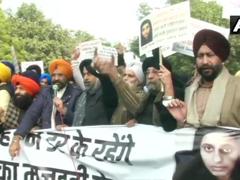 Sikh groups in India protest outside the Pakistan Embassy over stone-pelting by Muslim mob at Gurdwara Nankana Sahib
