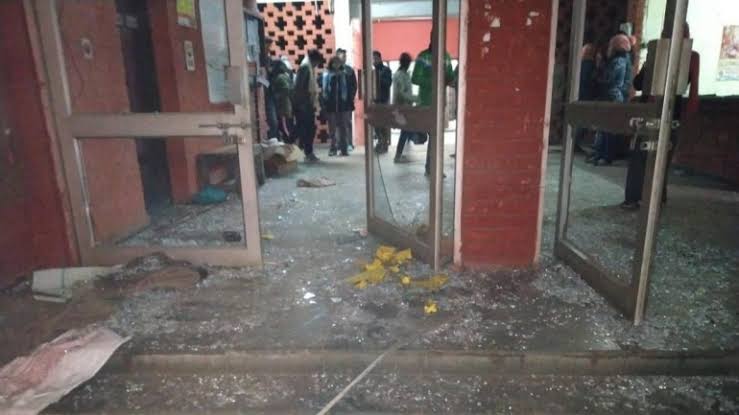 Jamia goons called inside JNU by leftists, girls assaulted on their private parts: Meenakshi Lekhi