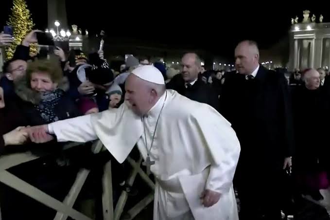 Watch: Pope Francis loses his cool, angrily yanks away the woman’s hand who wanted his blessing