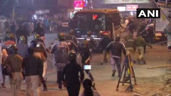 WB police lathicharge JU students women,bjp workers as clashes ensued in rally