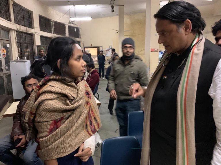 Shashi, what is this behaviour? Congress MP Shashi Tharoor continues to lie on CAA in JNU