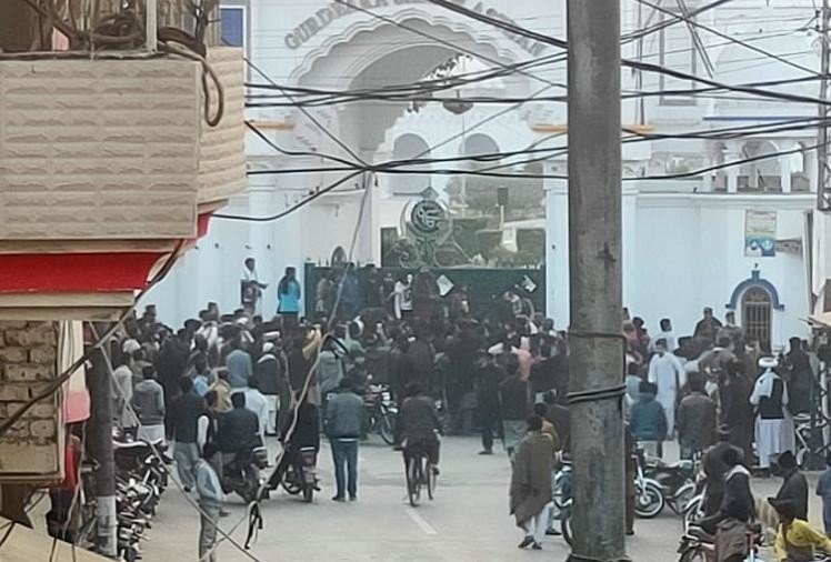 Muslim mob at Nankana Sahib disperses after man who abducted and converted Sikh girl is released, Pak denies everything, India condemns