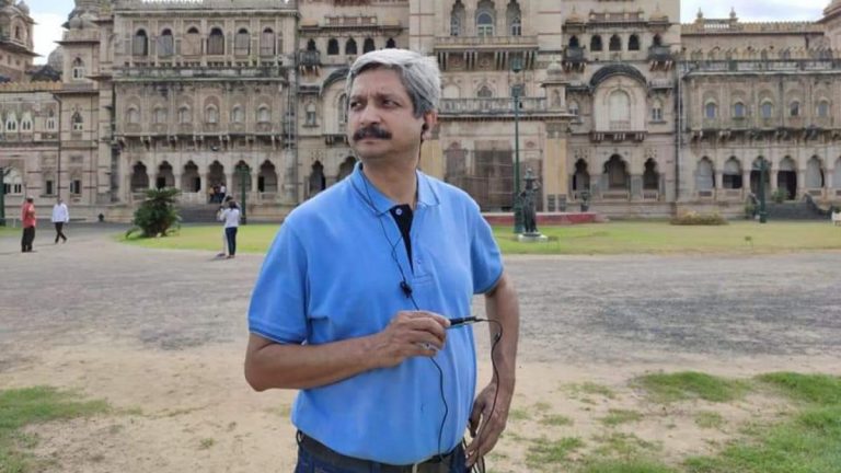 Mumbai police denies permission to people to gather in support of Yogesh Soman, Mumbai University professor who was sent on compulsory leave for criticising Rahul Gandhi