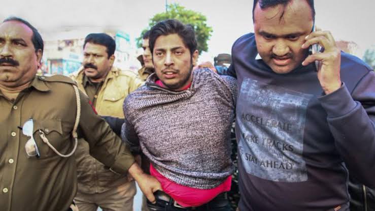 Second instance of firing in Delhi over anti-CAA protests, this time from Shaheen Bagh, suspect taken into custody