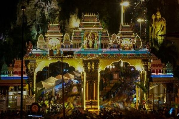 Malaysian Hindus brave coronavirus to celebrate Thaipusam festival