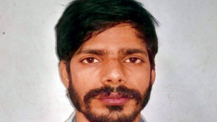ISIS terrorist Abu Musa attacks Judge with shoe during the hearing of 2014 Burdwan blast case