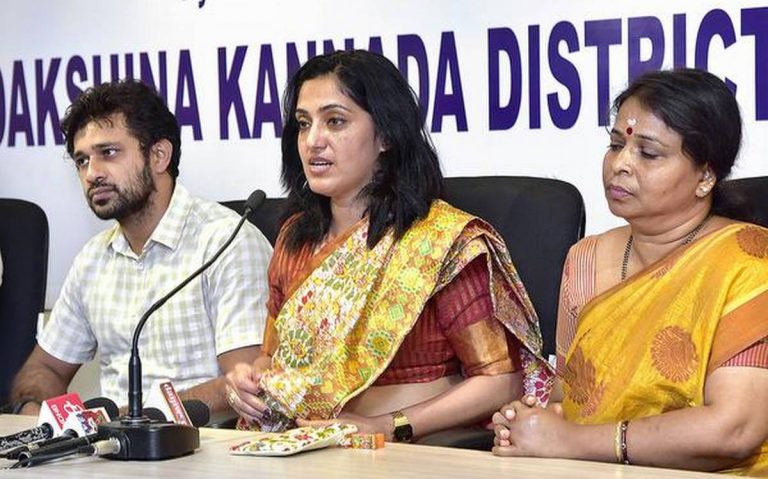 Congress leader parrots Islamists to mock Hindus with the gau-mutra jibe, reinforces party’s contempt for Hindus