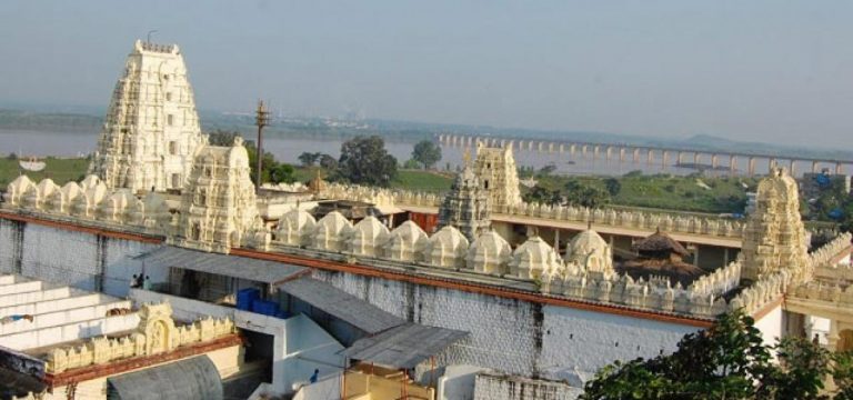 Telangana: Facing fund crunch for ‘Seetha Rama Kalyanam’ celebrations, Bhadrachalam temple decides to sell tickets