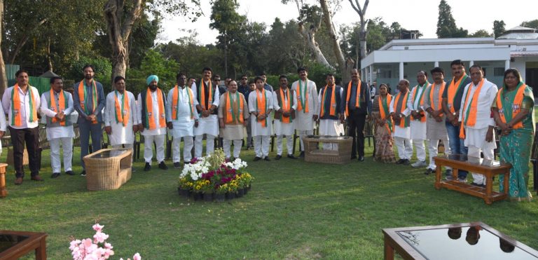 22 rebel Congress MLAs from Madhya Pradesh join BJP
