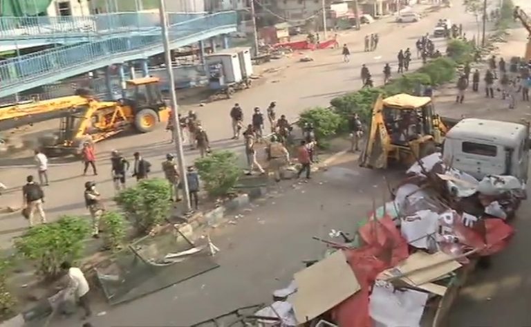 Coronavirus lockdown: Delhi police gets bulldozers and clear​s Shaheen Bagh, protestors had threatened to continue their protest ‘no matter what’