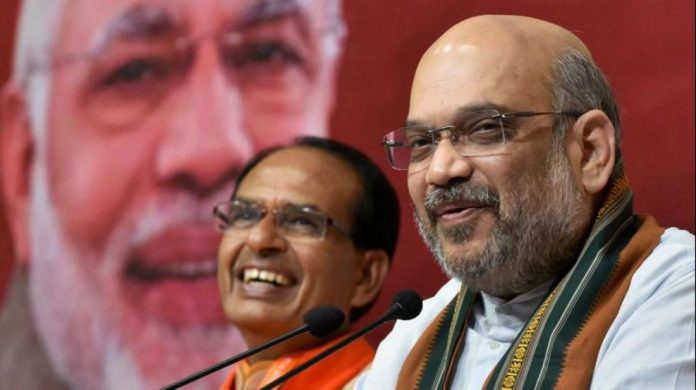 Madhya Pradesh: BJP hands over resignation letters of 19 Congress MLAs to the Speaker